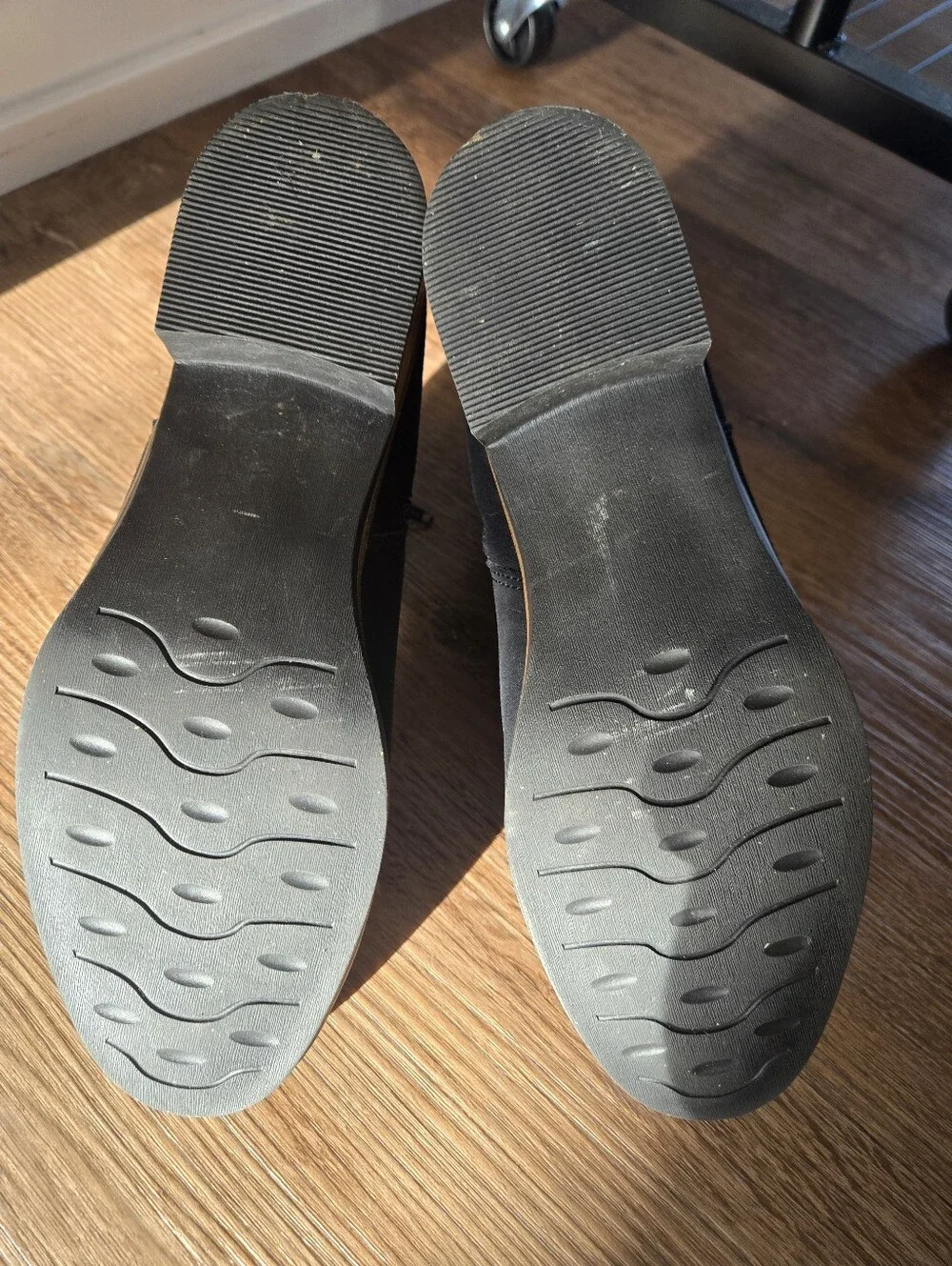 White Mountain Black Suede Ankle Boots Bootie Women’s Size 10